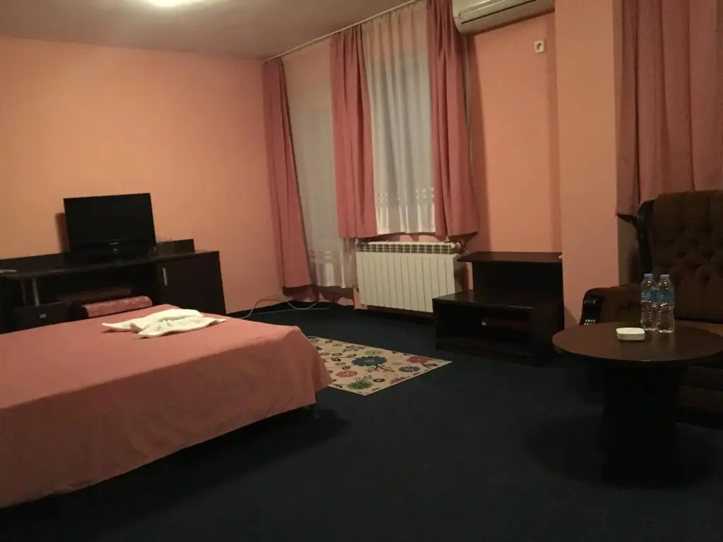 Бургас: Hotel Biju