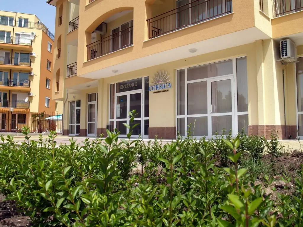 Солнечный берег: Apartment Complex Sunflower