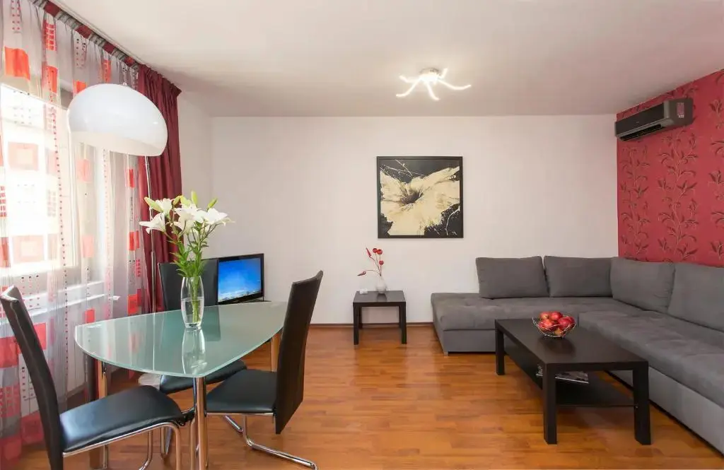София: Vitosha Downtown Apartments