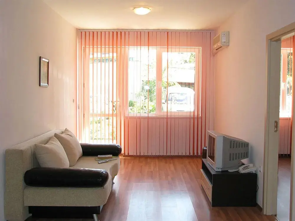 Варна: Aquamarine Apartments