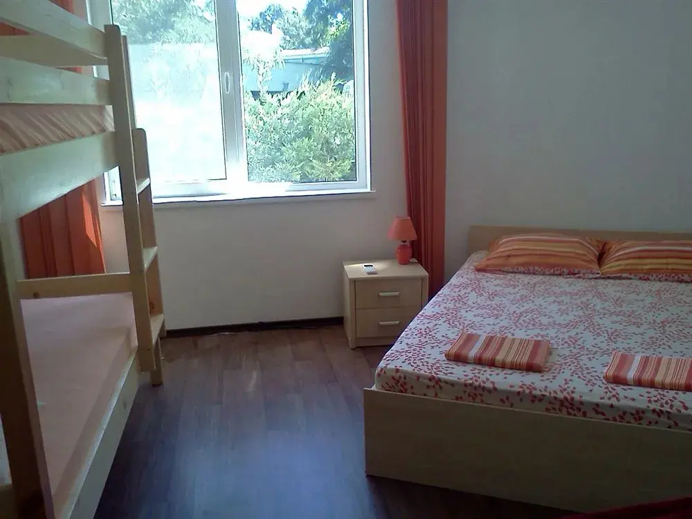 Варна: Aquamarine Apartments