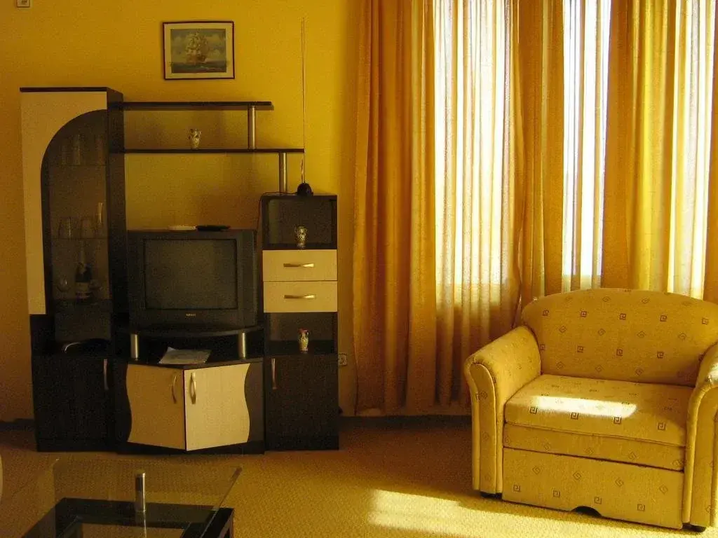 Равда: Hotel Blian