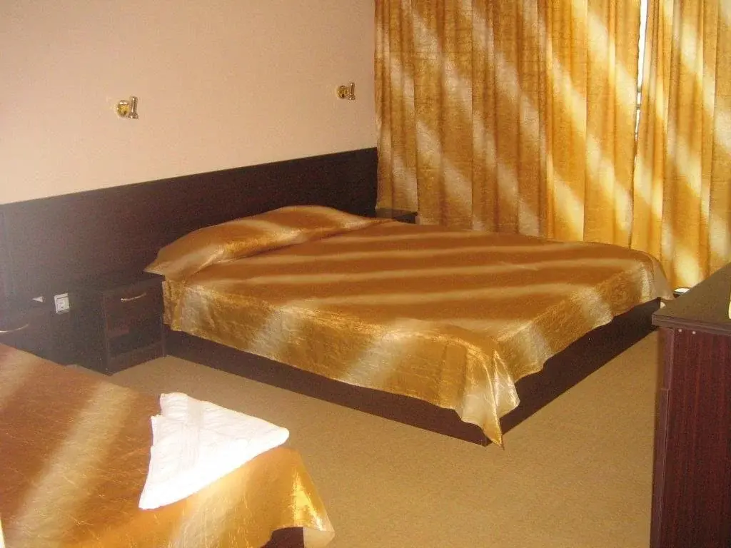 Равда: Hotel Blian