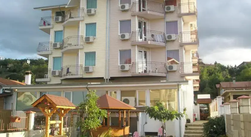 Кранево: Hotel Morski Dar