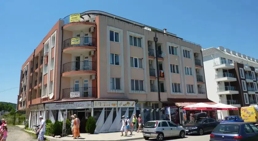 Приморско: Villa Perla