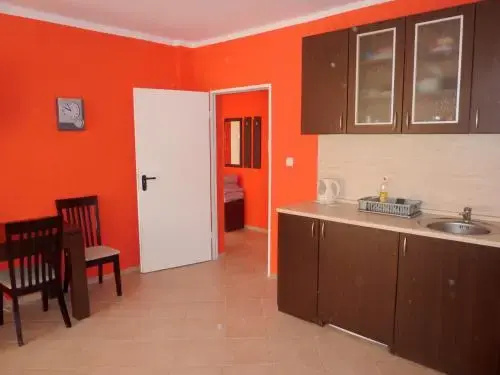 Приморско: Villa Laguna