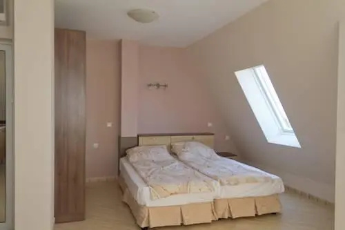 Приморско: Guest House Dobi