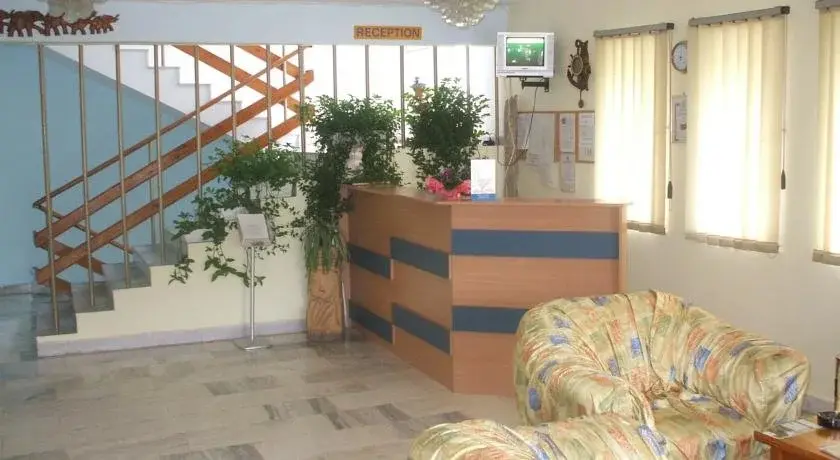 Лозенец: Hotel Strajica