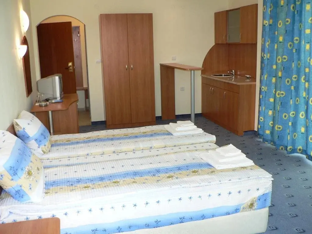 Царево: Hotel Varvara
