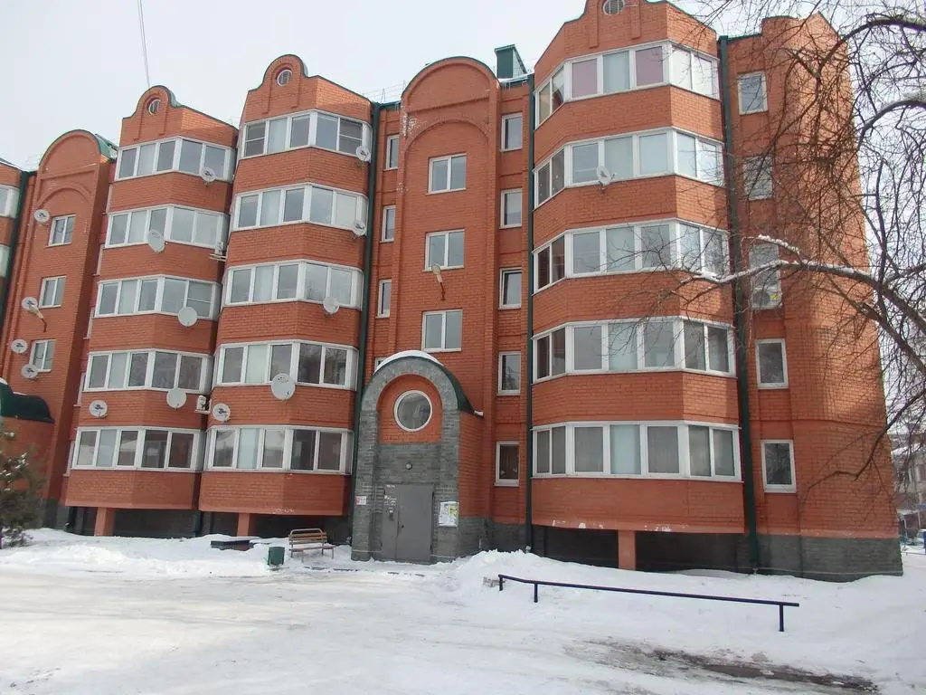 Горно-Алтайск: Red House 2