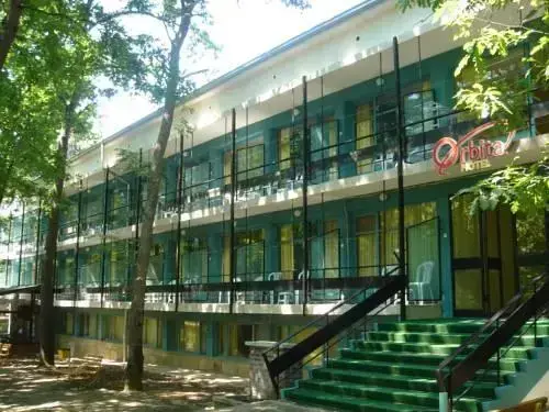 Китен: Hotel Orbita