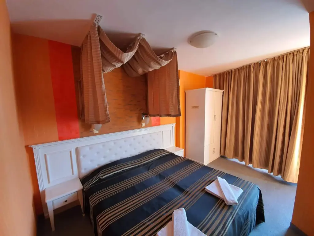 Поморие: Hotel Paros