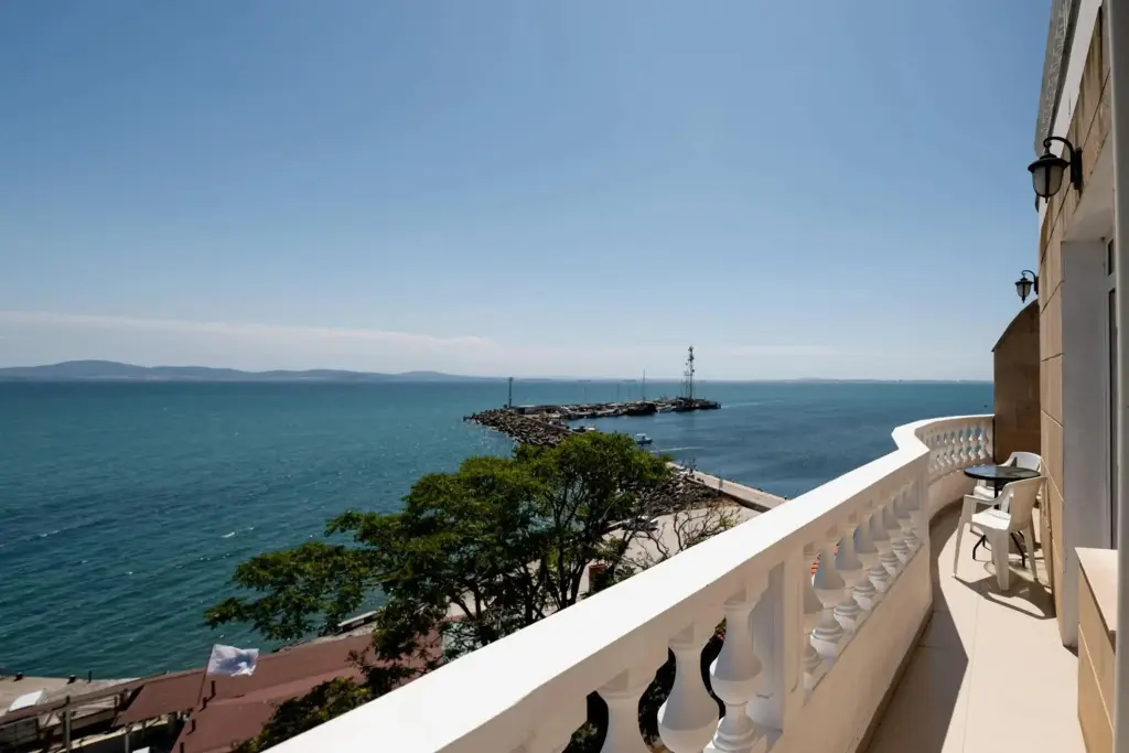 Поморие: Hotel Paros