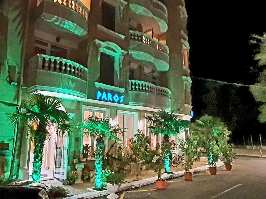 Поморие: Hotel Paros