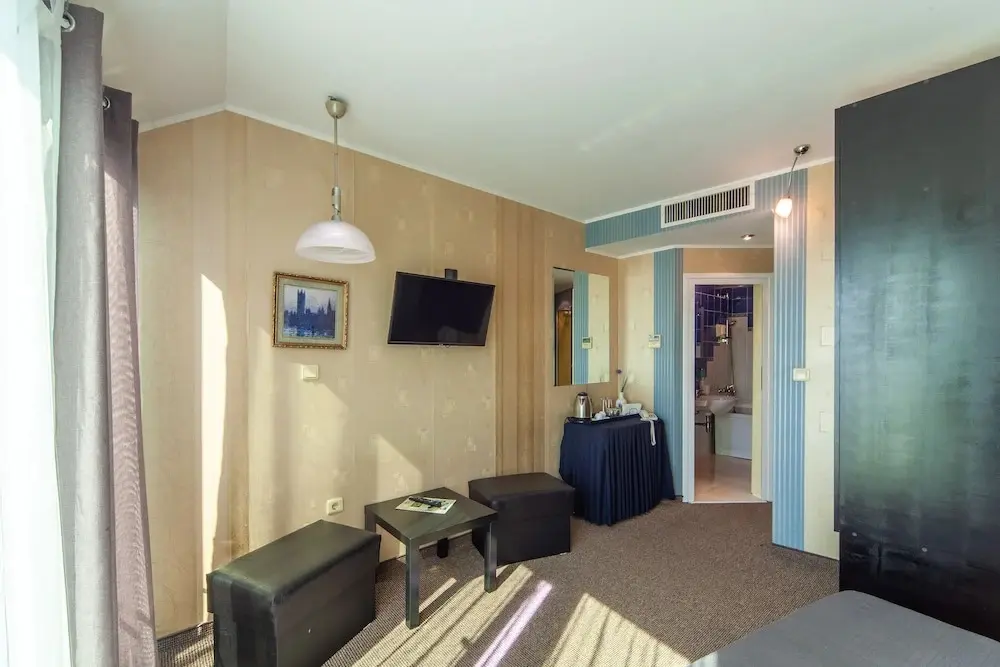 Варна: Hotel Elegance