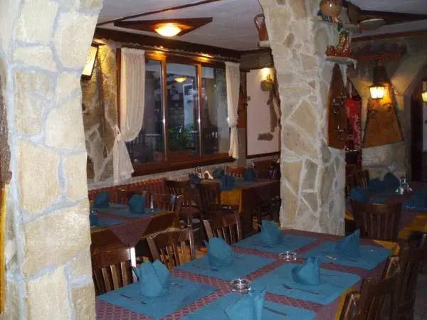 Каварна: Family Hotel Saint George