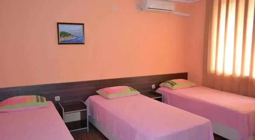 Равда: Guest house Tangra