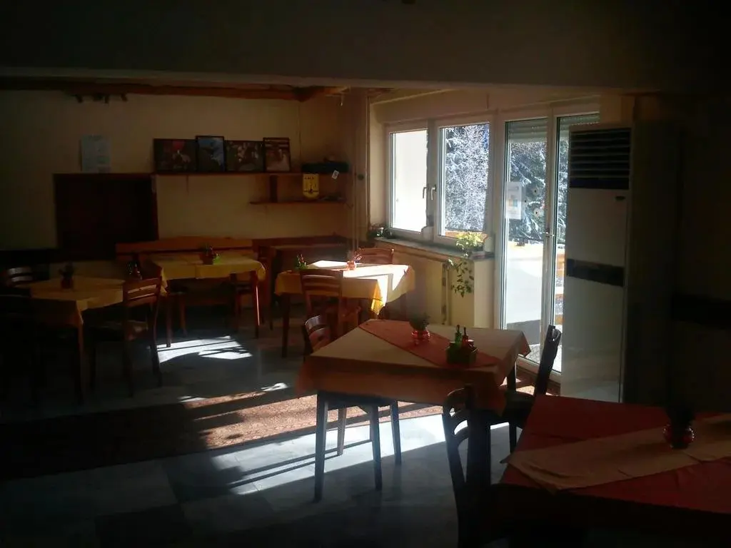 Дупница: Guest House Zeleni Preslap