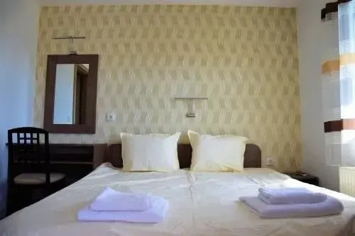 Кюстендил: Hotel Tri Buki