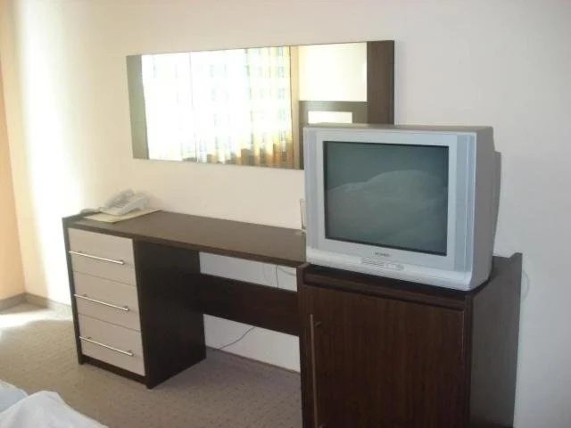Троян: Hotel Apriltsi