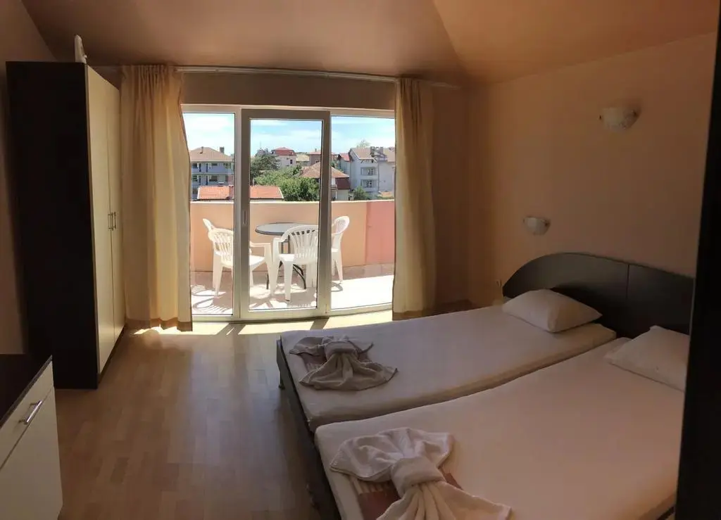 Варна: Hotel Hawaii