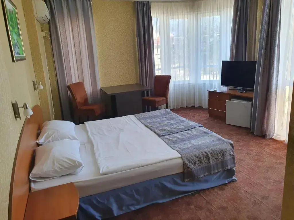 Бургас: Hotel Lazuren Briag