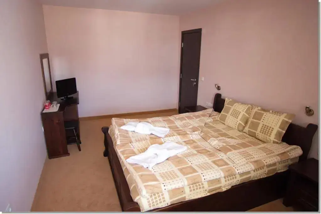 Дупница: Family hotel Iskar