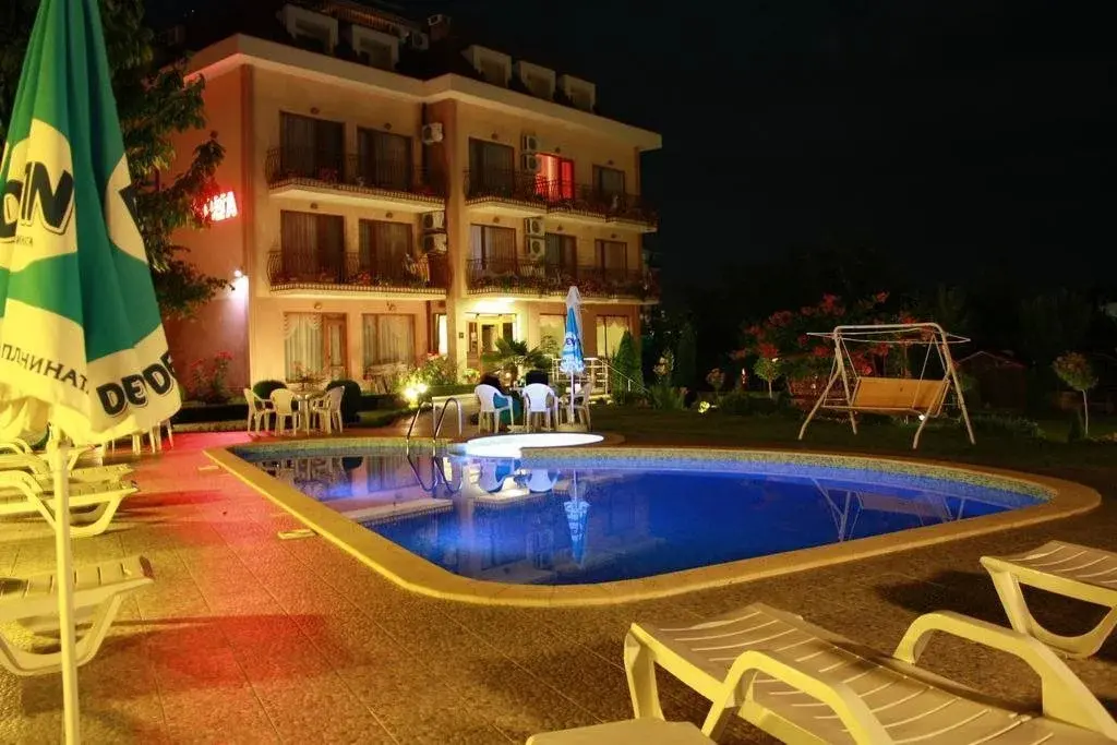 Варна: SG Hotel Vega