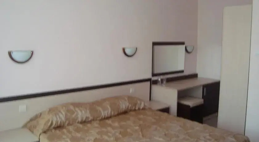 Равда: Hotel Astra