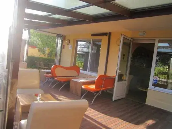 Приморско: Guest House Yug