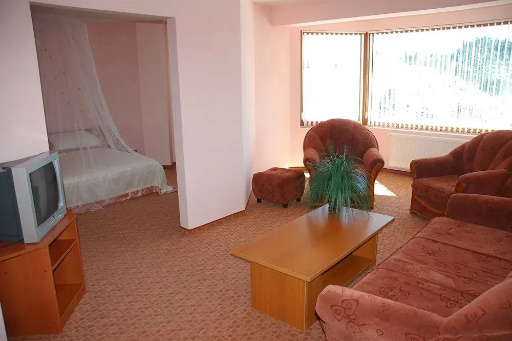 Смолян: Hotel Crystal