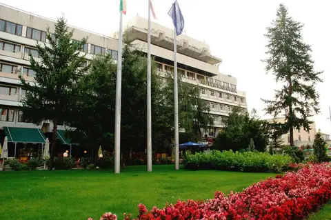 Grand Hotel Kazanluk — фото 1
