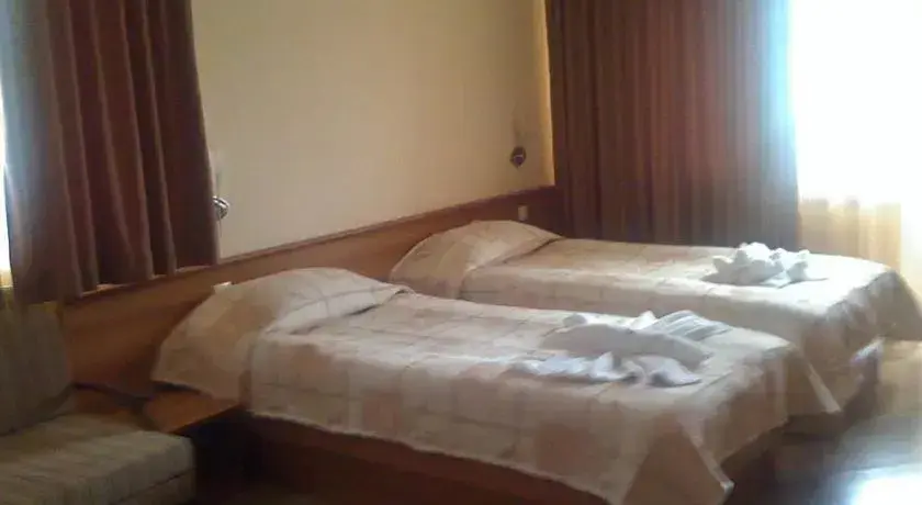 Чепеларе: Family Hotel Yola