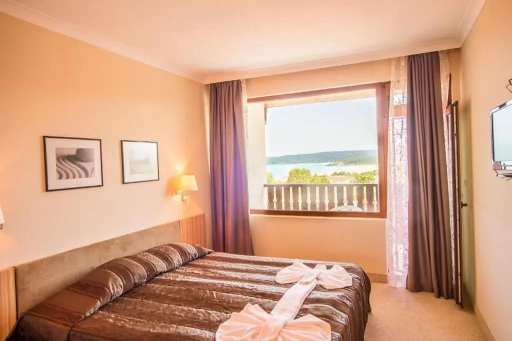 Созополь: Arkutino Family Resort