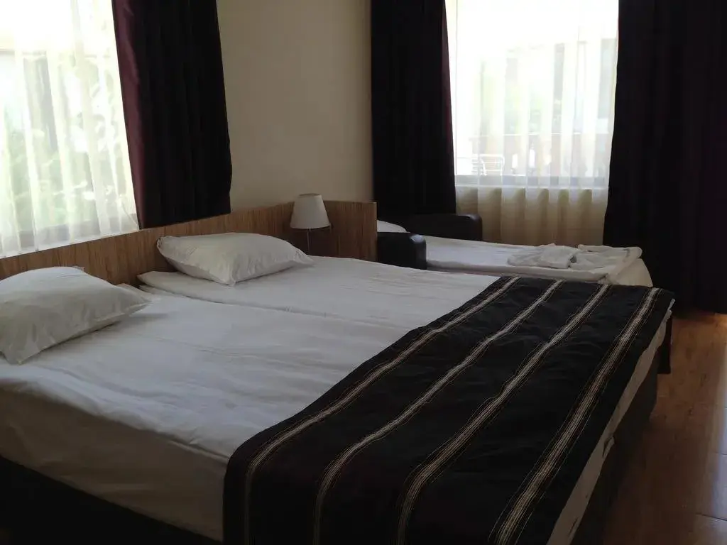 Созополь: Arkutino Family Resort