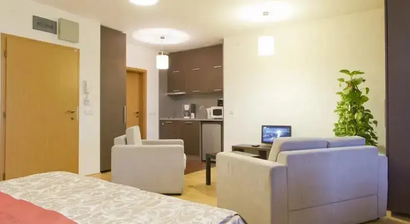 София: Academica Aparthotel