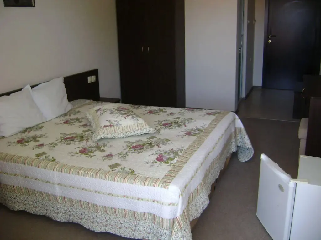 Созополь: Family Hotel Kandrovi