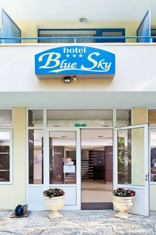Варна: Blue Sky