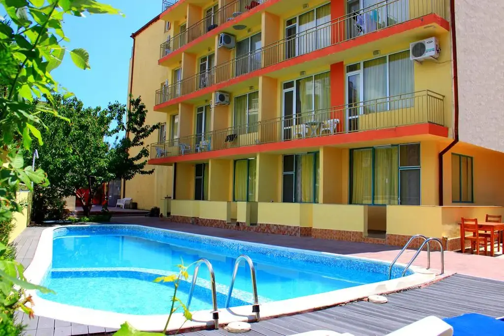 Солнечный берег: Ryor Hotel