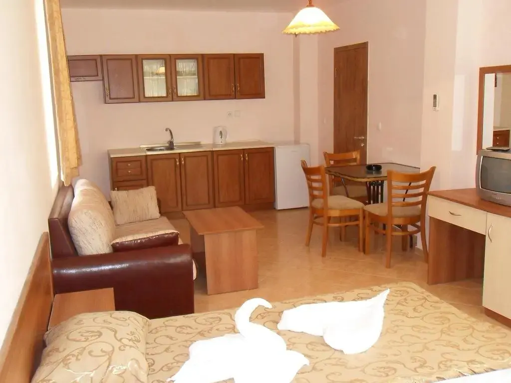 Солнечный берег: Ryor Hotel
