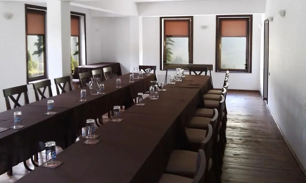 Триград: Family Hotel Arkan Han