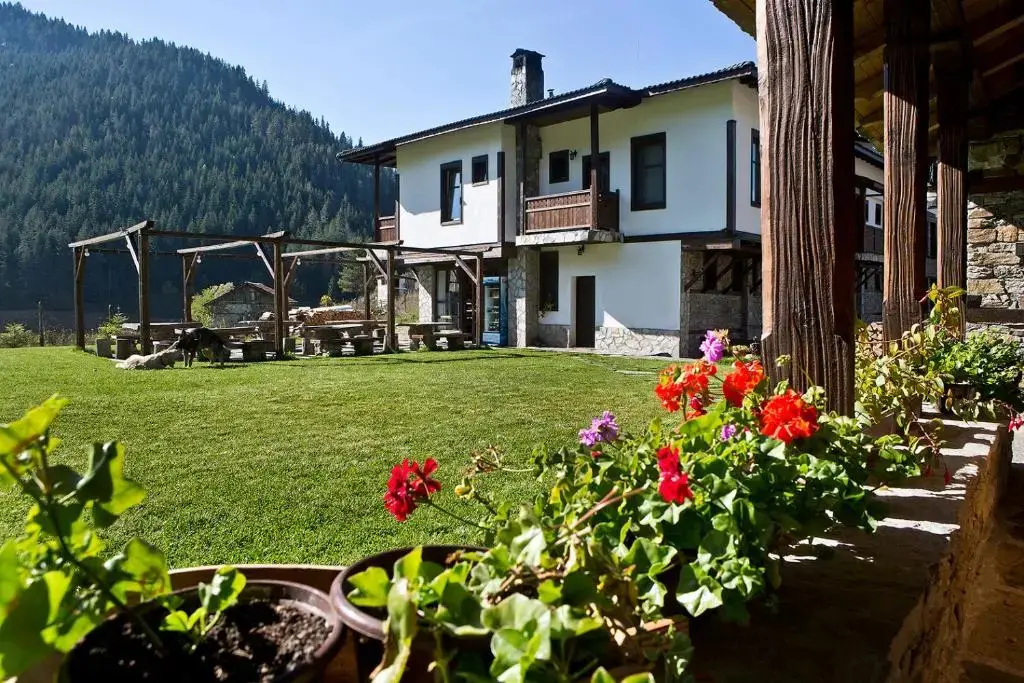 Триград: Family Hotel Arkan Han