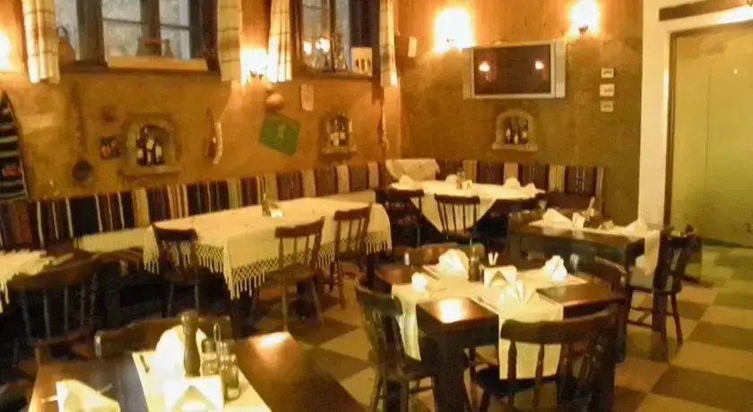 Свиштов: Hotel Pallatium Manastira