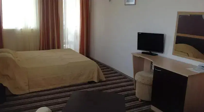 Hotel Capri — фото 1