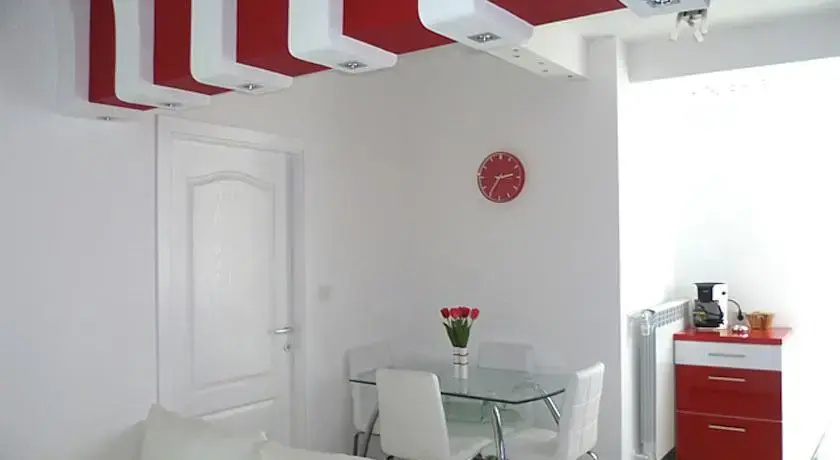 София: Marrinella Apartments