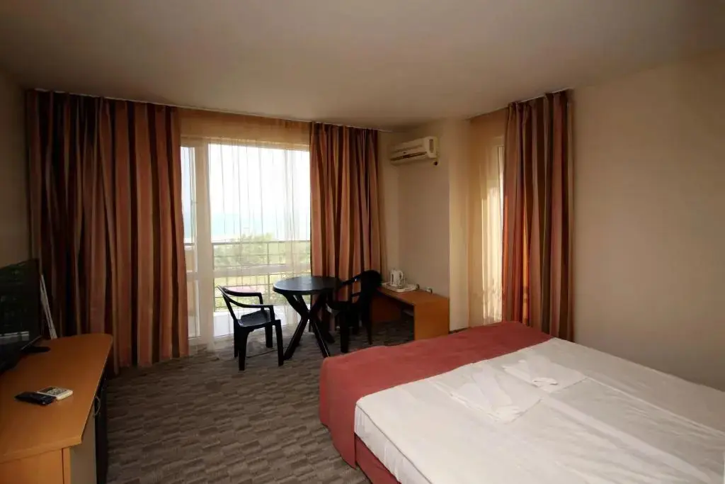 Бургас: Hotel Briz