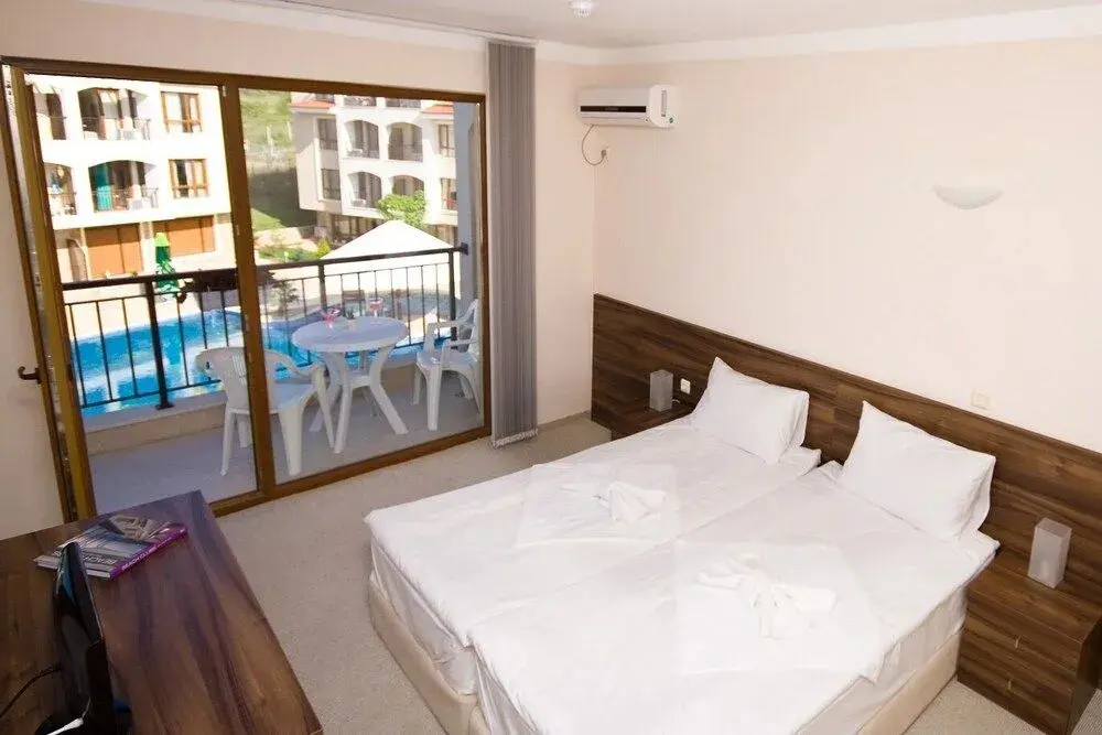 Созополь: Paradise Bay Hotel