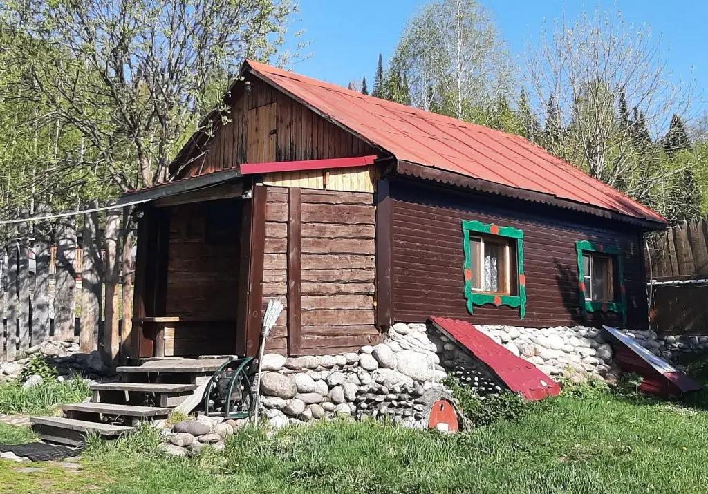 Турочак: Усадьба Лебедь