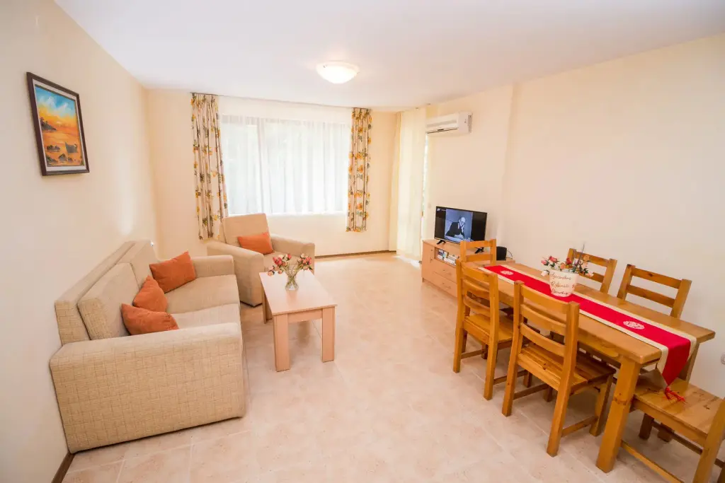 Солнечный берег: TSB Sunny Victory Apartments