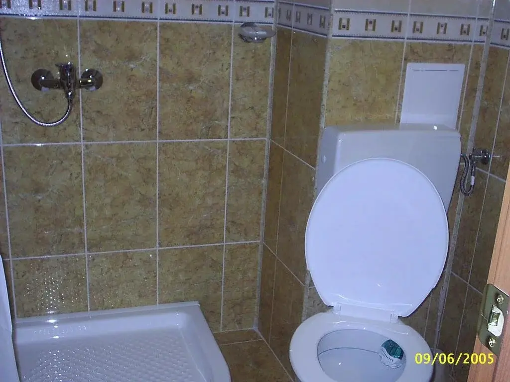 Китен: Hotel Kiparis